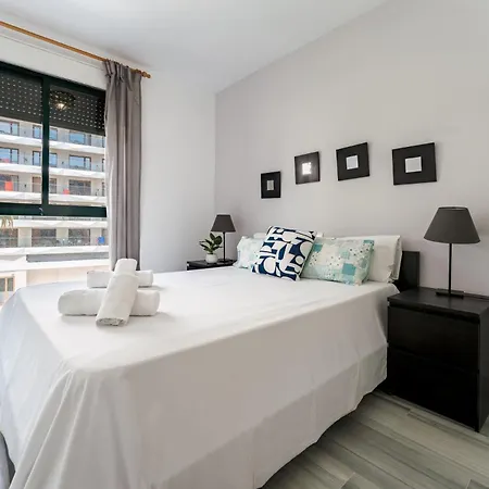 Malagasuite Sky & Sea Apartment